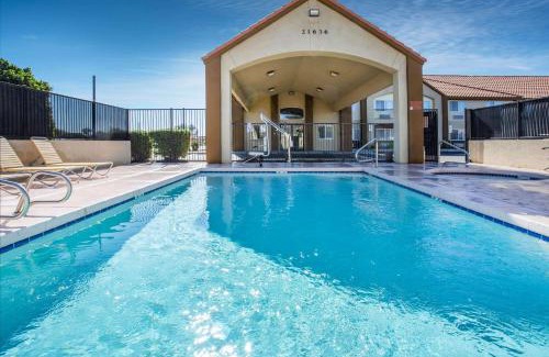 Deer Valley Hotel | Days Inn by Wyndham Phoenix North