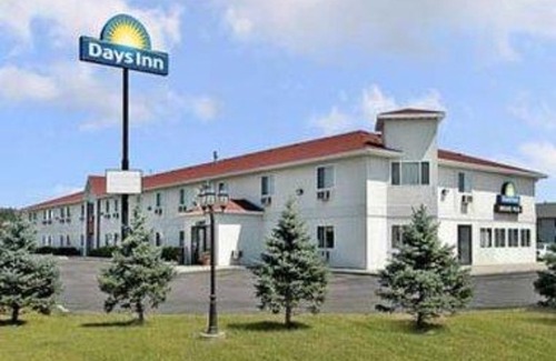 Sioux City Hotel | Days Inn by Wyndham Sioux City