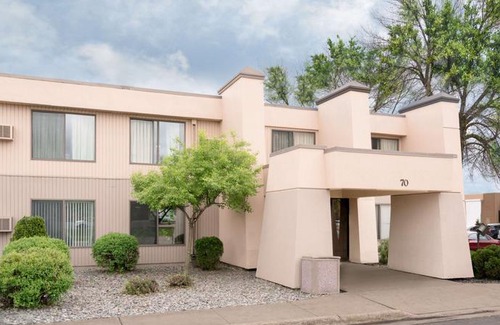 St. Cloud Hotel | Days Inn by Wyndham St Cloud
