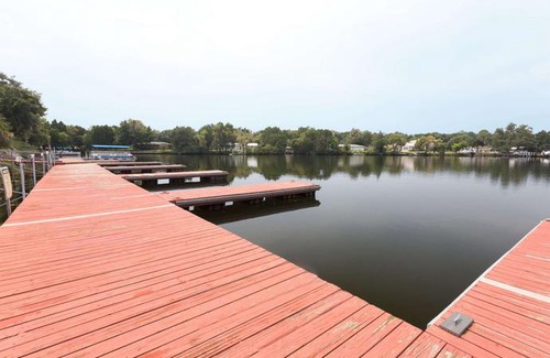 Crystal River Hotel | Days Inn by Wyndham Crystal River