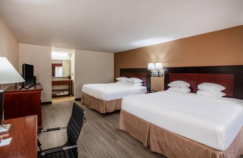 Tyler Hotel | Days Inn & Suites by Wyndham Tyler