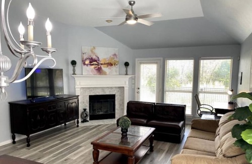 Lantana House | Dayspring Unique Home