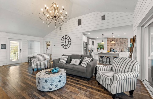 Daytona Beach Shores House | Daytona Oceanfront Luxury Villa w/Full a Private Beachfront Pool. Designer Home
