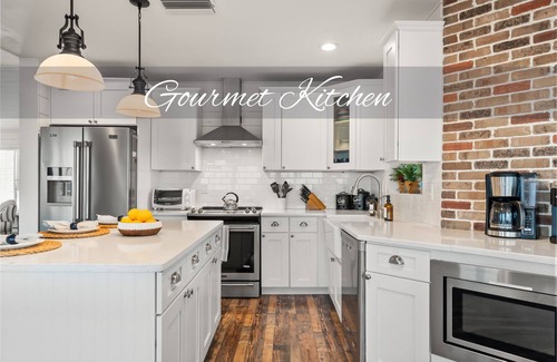 Daytona Beach Shores House | Daytona Oceanfront Luxury Villa w/Full a Private Beachfront Pool. Designer Home