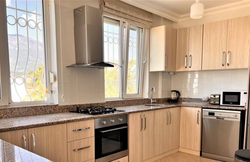 Kargicak Villa | Dazzling Villa with Private Pool in Alanya