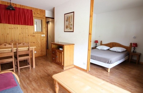 Puy-Saint-Vincent Apartment | DBA317 - APPT 1 CHAMBRE + CABINE - BALCON - 6 PERSONNES