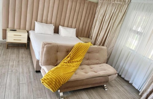 Vanderbijlpark Hotel | DDK River Lodge