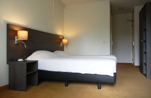 De Bult Hotel | De Bult Getaway: 2 Units w/Sauna | Near National Parks & Trails