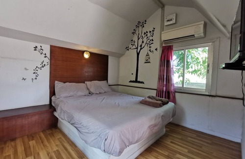 Si Racha Hotel | De Coco House
