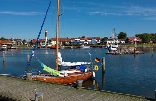 Insel Poel Apartment | Apt. Strandkrabbe - Luxury vacation with harbor views!
