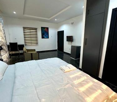 Ikotun Hotel | Debo's Oasis