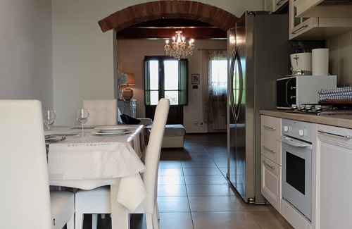 Le Piazze House | Debora's House, apartment in residence with shared pool