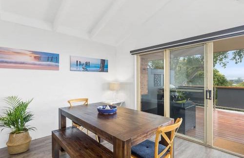 Apollo Bay House | DECK 2 SEA - Amazing views, close to main street