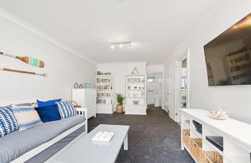Apollo Bay House | DECK 2 SEA - Amazing views, close to main street