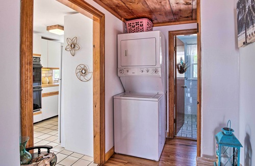 Wareham Center Cottage | Deck & Beach Access: Waterfront Cape Cod Cottage