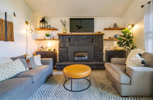 Gouldsboro House | Deck, Fire Pit and Sauna Big Bass Lake Getaway!