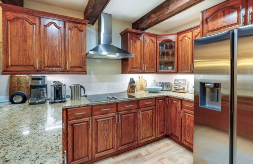 Deep Gap Cottage | Deck & Game Room! Lakefront Blue Ridge Mtn Gem