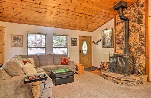 Twain Harte House | Deck with Forest Views Quiet Twain Harte Cabin!