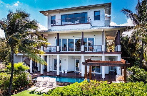 Seven Mile Beach House | Deckhouse Located at The Ritz-Carlton, Grand Cayman