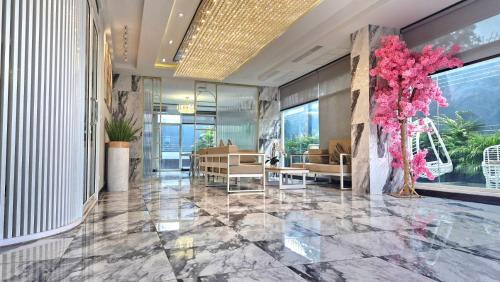 North Pattaya Hotel | Deco 2