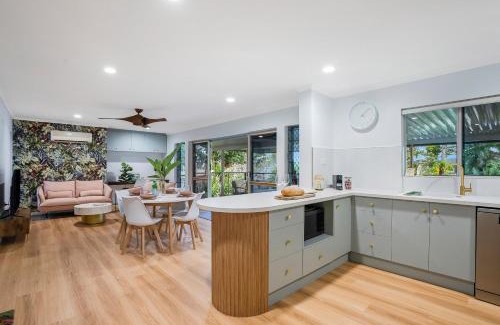 Mooroobool House | Deco View Family Oasis in Cairns