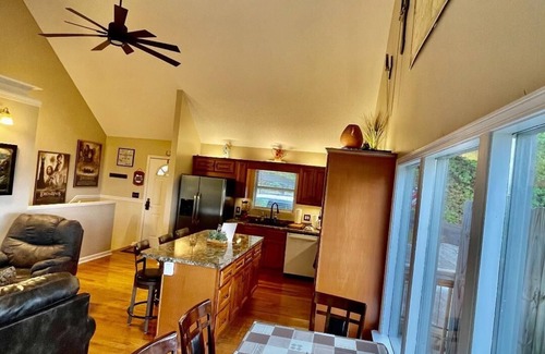 Chalet Village Ski Chalet | Decorated Lord of Rings Theme. View all year round. 3 Miles from Gatlinburg.