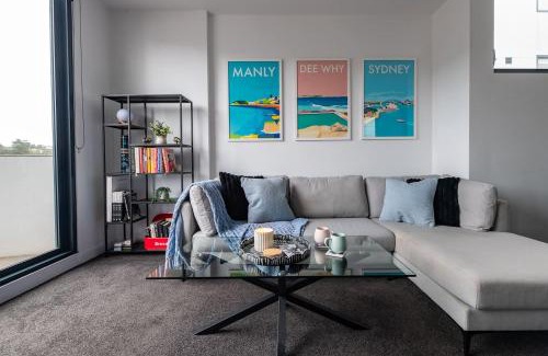 Dee Why Apartment | Dee Why Sky High - A Radiant Coastal Couples' Refuge