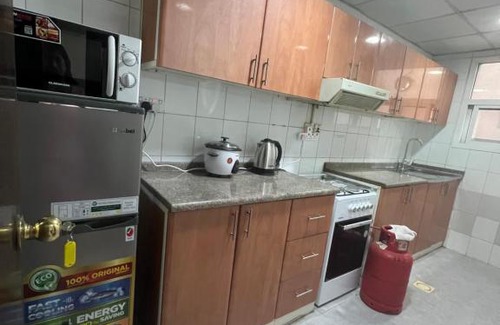 Al Muraqqabat Apartment | Deebaj hotel apartments