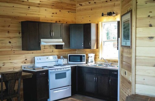 Kenora Cabin | Deer Run Cabin - Lakewood Park Cabins