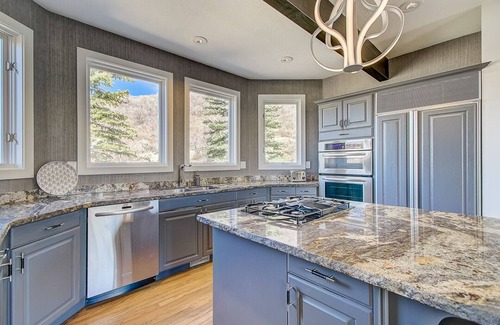 Deer Valley House | Deer Valley Private Home, Mountain Modern, Private Hot Tub, Wonderful Gathering Spaces and Views