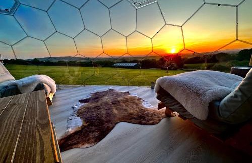 Earby Other | Deerstone Glamping-Pinhaw Beacon dome Hot tub