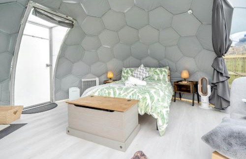 Earby Other | Deerstone Glamping-Pinhaw Beacon dome Hot tub