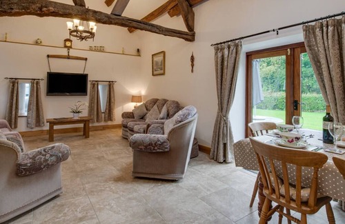 Lanwrin House | Degwm in Machynlleth