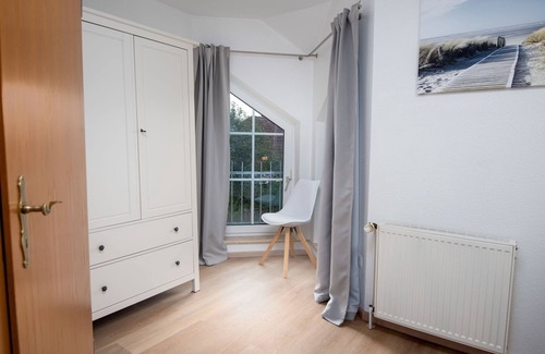 Neßmersiel House | Deichblick by Interhome
