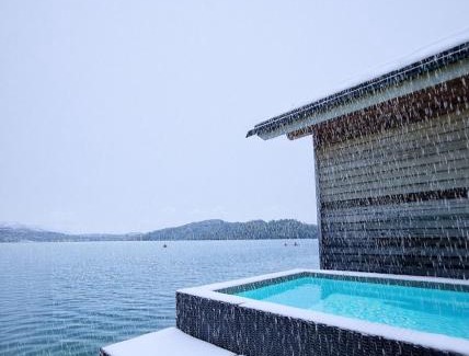 Walchwil Apartment | Dein Traum direkt am See