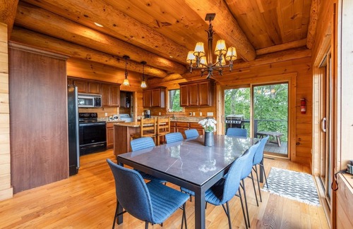 Bryson City Cabin | Deja View- Amazing View