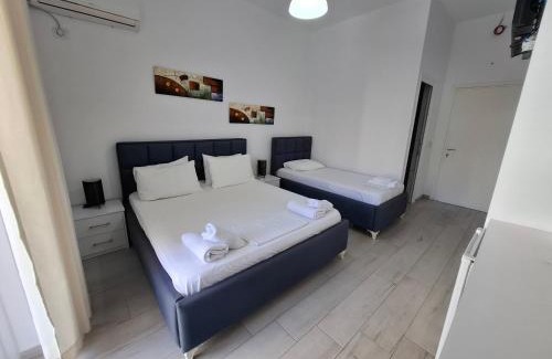 Sarande Hotel | Deka-X Rooms