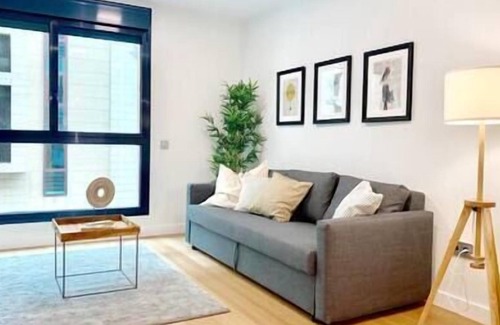 Las Palmas de Gran Canaria Apartment | Deluxe Beach Flat w Garage by Canary365