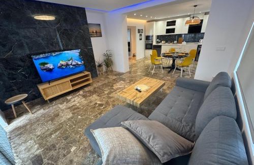 Sagunto Apartment | Del Mar three bed flat.