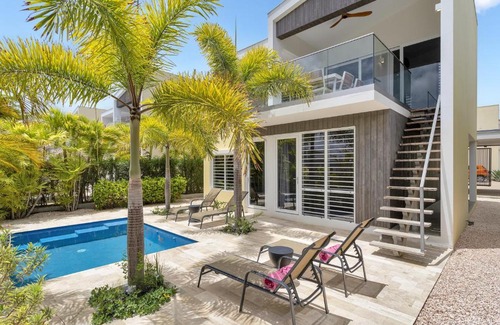Belnem Villa | Delfins Residences
