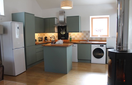 Rhyd-y-clafdy Cottage | Delfryn at Hendre Barns: Level Access Barn, Stunning Views, 10 Mins From Beaches