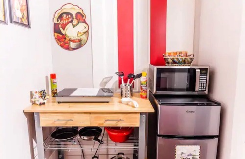 Hot Springs House | Delightful 1BR Suite at Historic Ruby Red