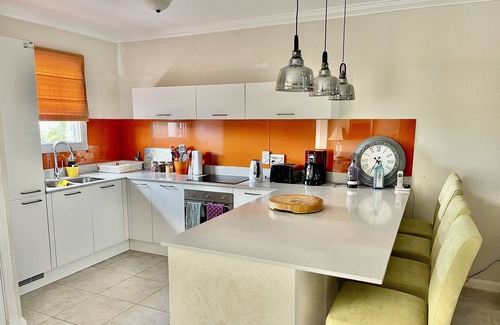 Vuemont Apartment | Delightful 2 Bed apt, sea & pool views to front & rear