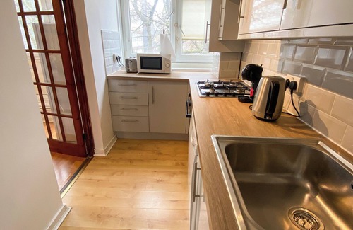 Latchmere Apartment | Delightful 3BD Maisonette — Clapham Junction!