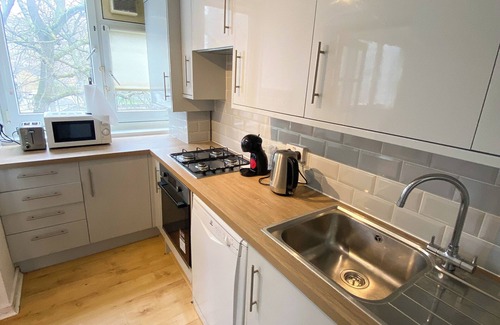 Latchmere Apartment | Delightful 3BD Maisonette — Clapham Junction!