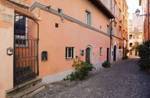 Trastevere Apartment | Delightful apartment in Trastevere on two levels MauveSweetRhome 3