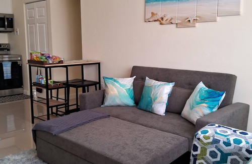 Portmore Apartment | Delightful, brand new, Bayfront apartment in sunny Portmore