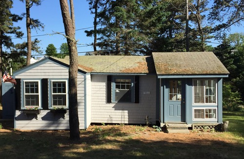 West Chatham Cottage | Delightful Cottage for Two