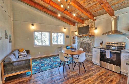 Canyon Lake Cottage | Delightful Cottage for 4 Guests in Canyon Lake!