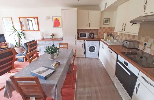 Bridport Cottage | Delightful country cottage. Stunning views. A few minutes walk to Seatown beach